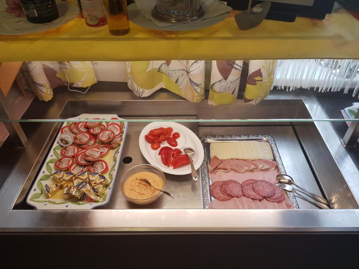 Restaurant Gaestehaus Seiger Sankt Lorenzen bei Knittelfeld Eksteriør billede